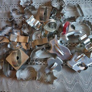 Large Lot Of Vintage Cookie Cutters